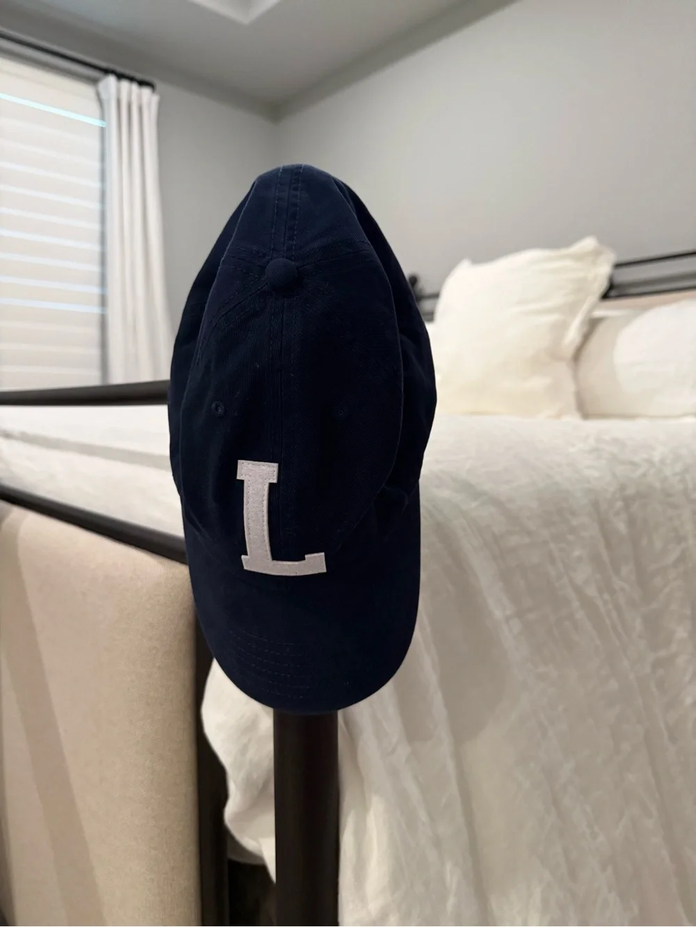 🤩 NWOT- Unisex Baseball Cap- Navy w/ White 'L' Accent + Leather Adjustable Strap